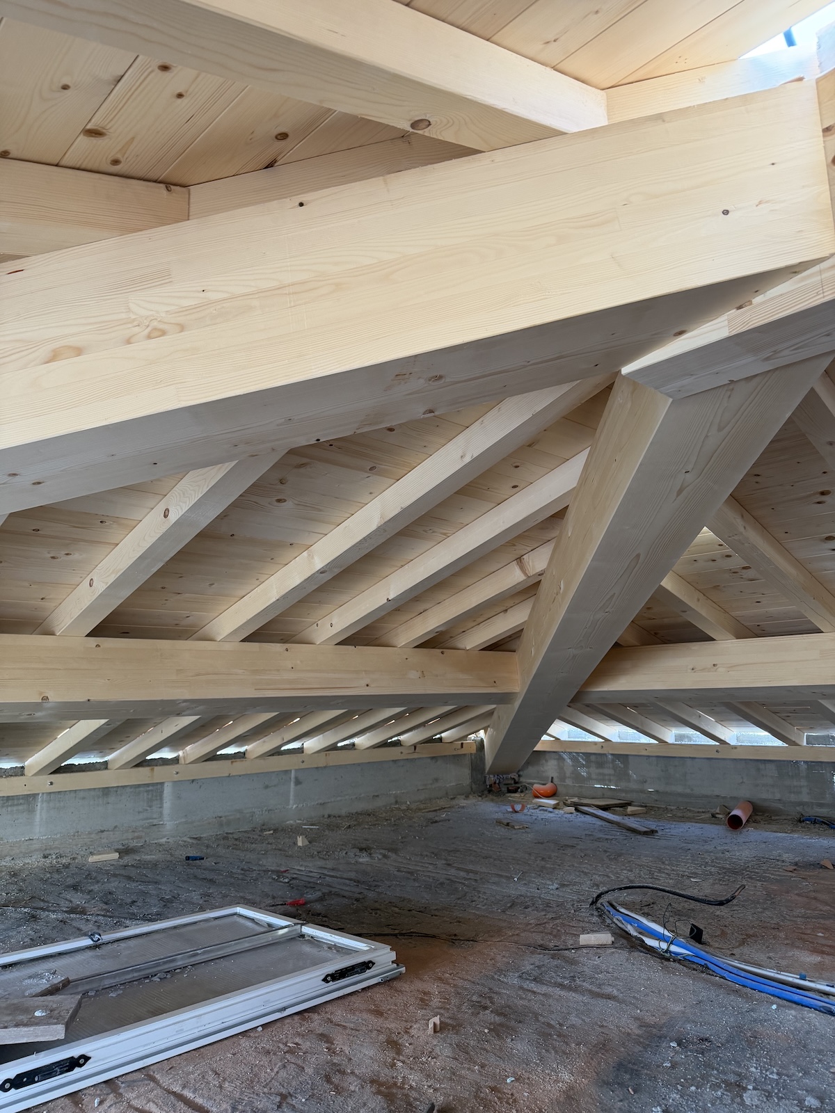 Tetto in legno autoportante a san Vincenzo