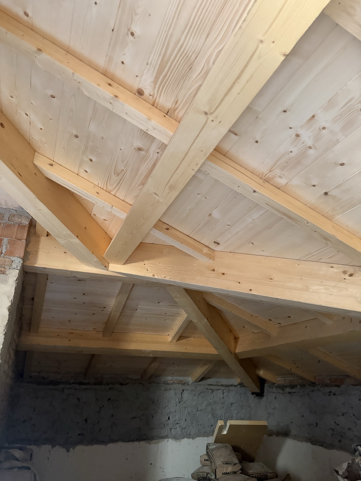 tetto in legno lamellare autoportante